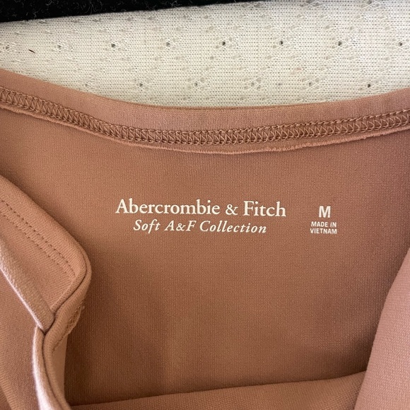 NWOT | Abercrombie & Fitch Seamless Cami Bodysuits (3 pk) - Picture 5 of 6